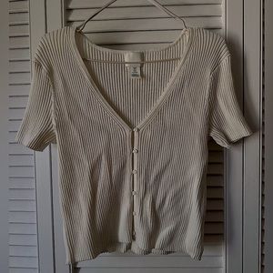 H&M cute botton up shirt